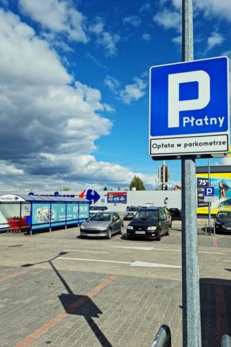 image of a parking sign