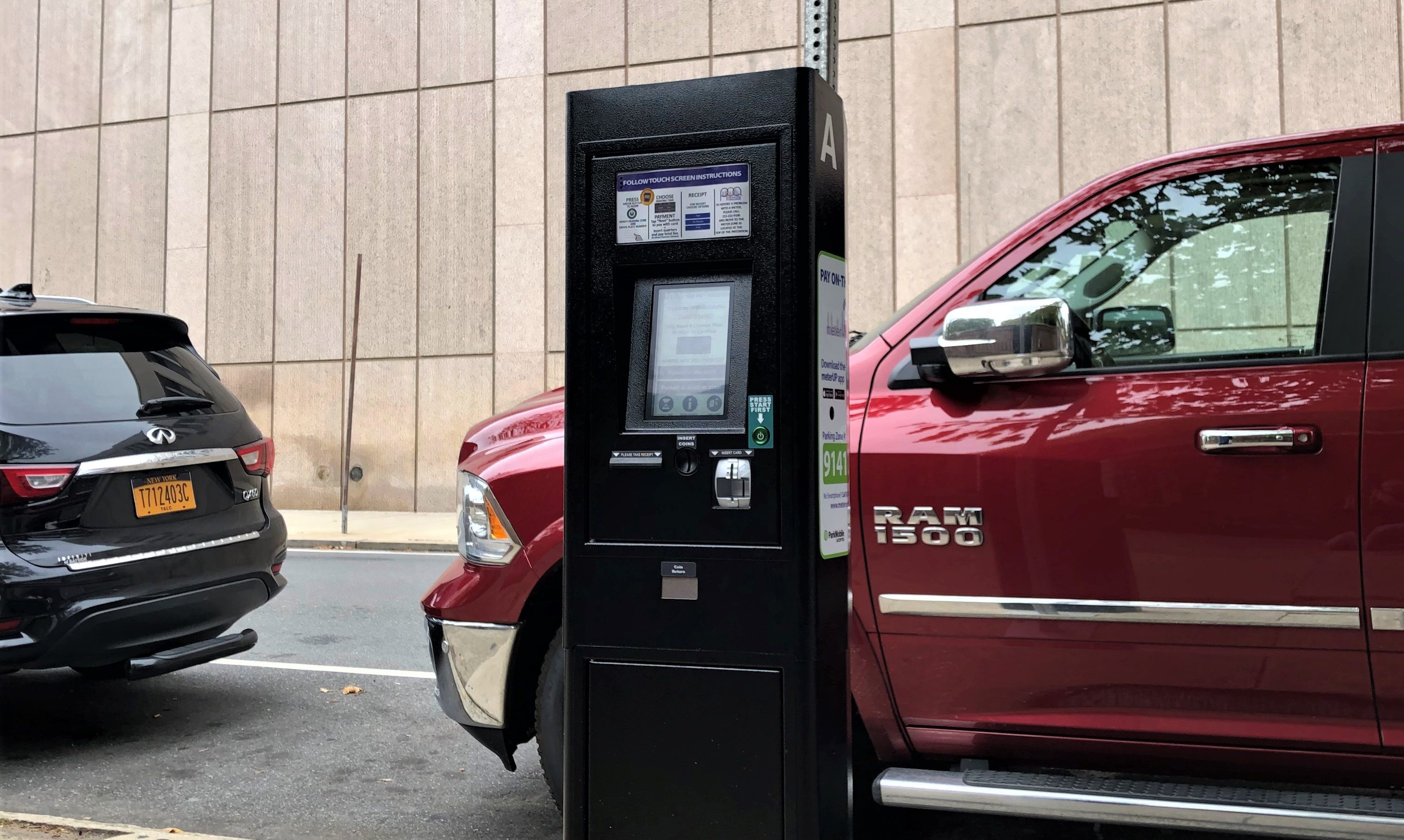 Flowbird's advanced parking management system will replace 1,110 existing parking kiosks in Philadelphia’s downtown core.