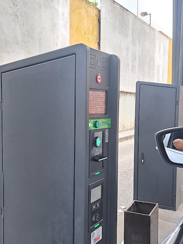 entry lane of the car park at Sete Rios station with Jupiter equipment and toll system integration