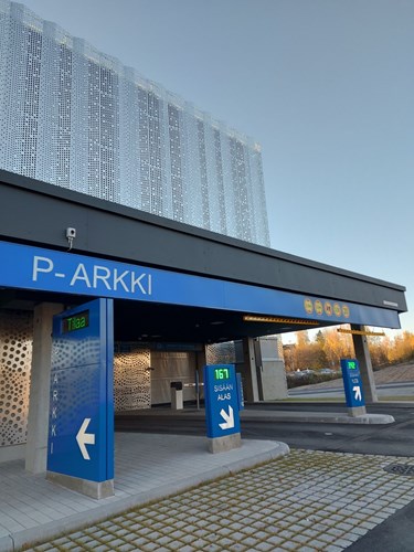 image of a parking entry at P-Aarki