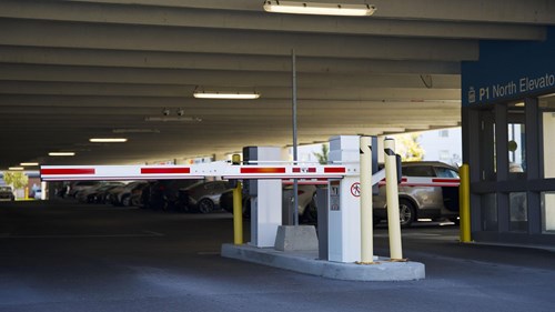 Parking garage for Lakeridge Hospital in Ontario uses LPR for Parking Management